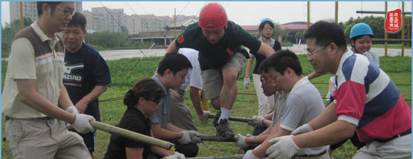 迅达电梯2010年拓展培训,迅达电梯,体验式拓展培训,体验式拓展,拓展培训,瞿瑜案例